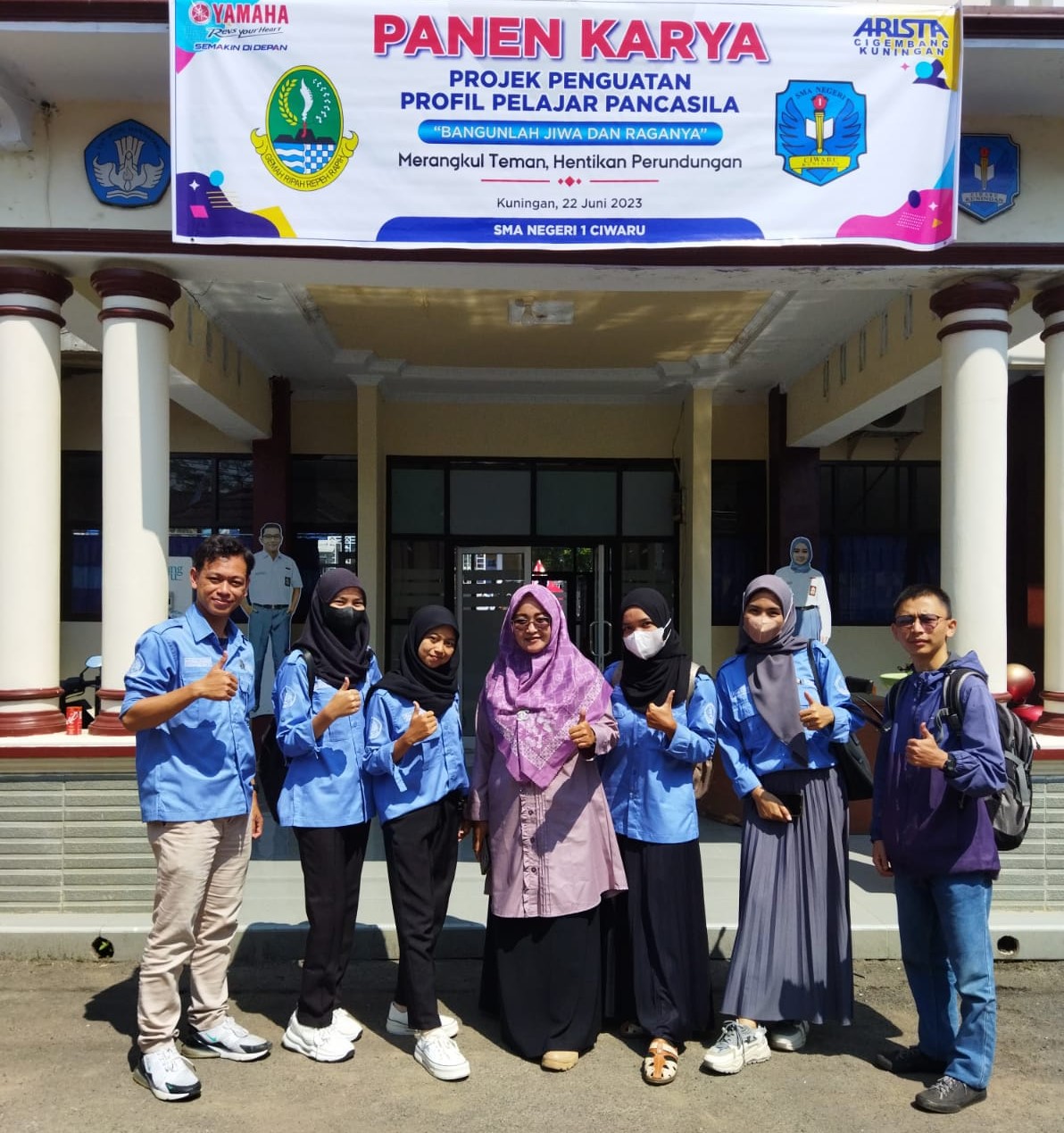 Read more about the article Himpunan Mahasiswa Pendidikan Biologi FKIP Universitas Kuningan Lakukan Sosialisasi Penerimaan Mahasiswa Baru di SMAN 1 Ciwaru